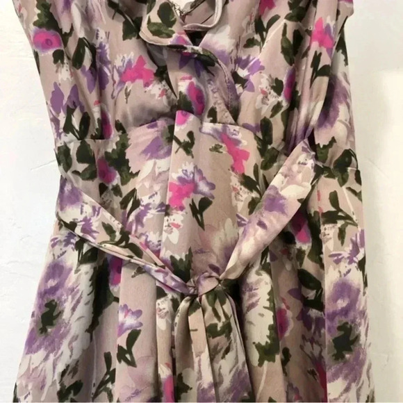 ASTR THE LABEL WRAP WILSHIRE RUFFLE OPEN BACK‎ FLORAL MIDI DRESS SIZE M - Picture 11 of 13